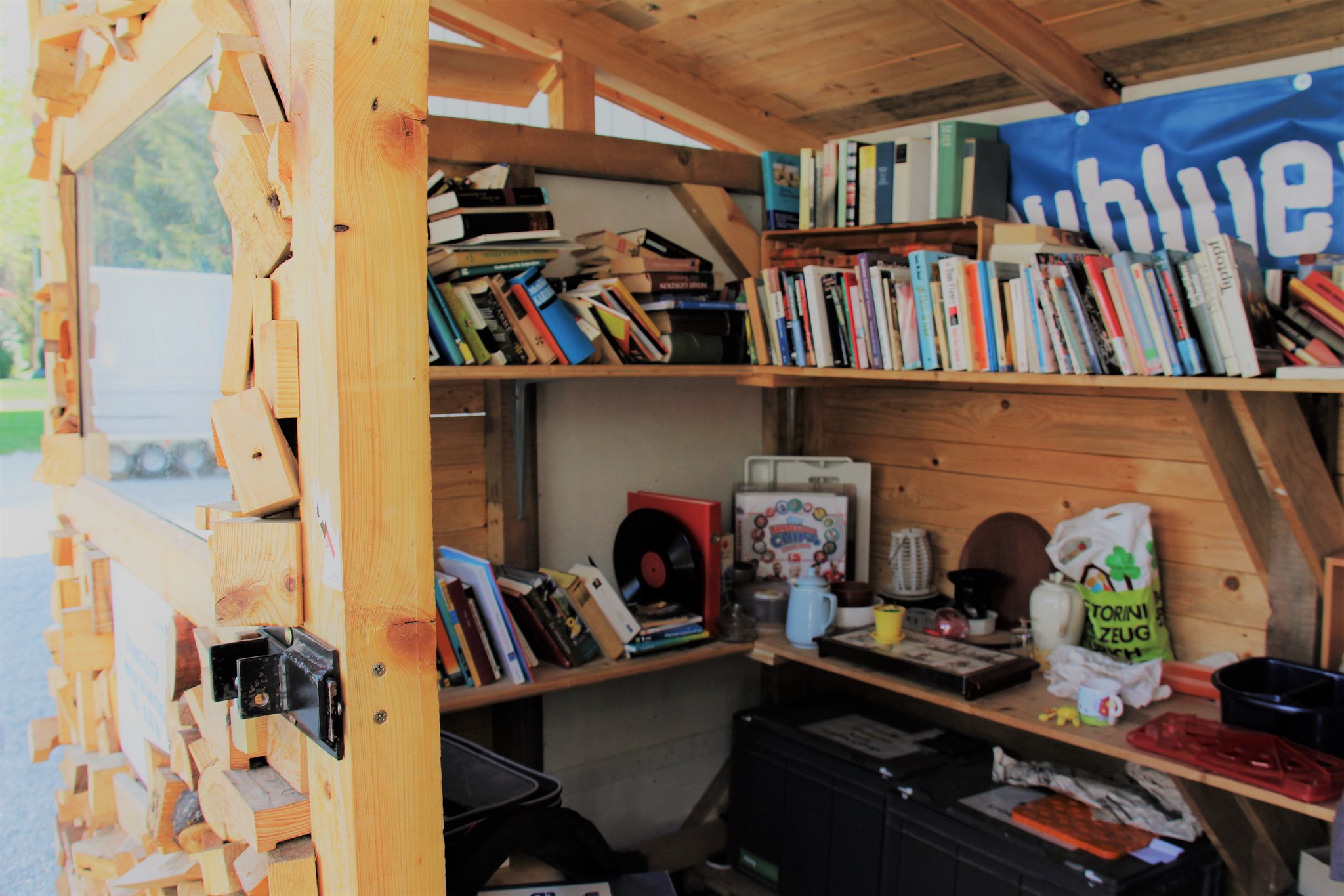 Bild von Tauschhaus Winterthur von innen.